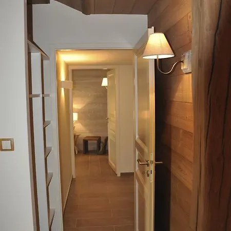 Nocleg ze śniadaniem D'hotes La Maisonnette 3*