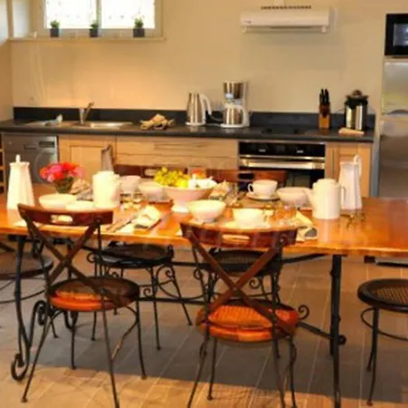 D'hotes La Maisonnette Bed & Breakfast 4*