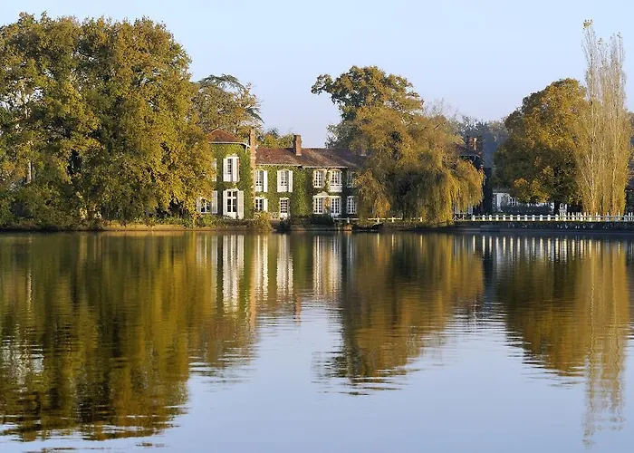 D'hotes La Maisonnette Bed and breakfast Etusson