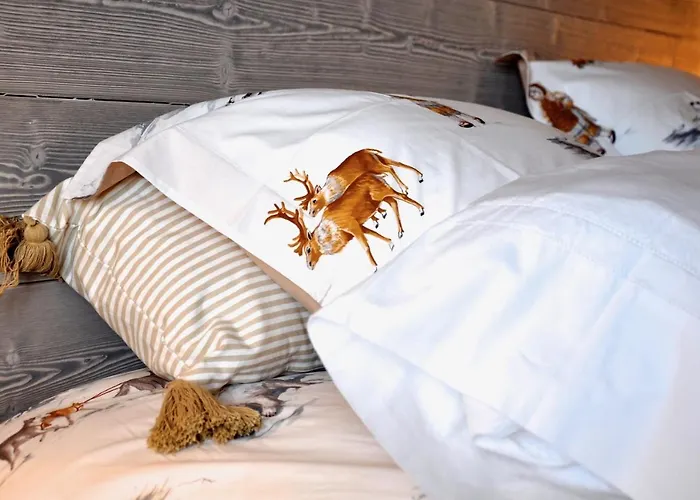 D'hotes La Maisonnette Bed and breakfast Etusson