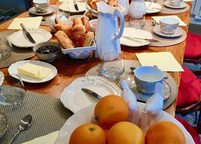 D'hotes La Maisonnette Bed and breakfast Etusson